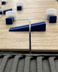 Autre photo du produit Croisillon pour syst�me autonivellant � cale MAPELEVEL ProWDG Spacer C